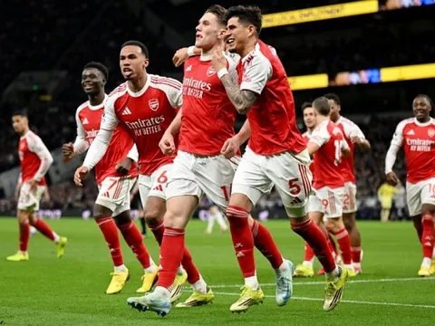 Gyokeres được Redknapp tâng bốc sau cú đúp