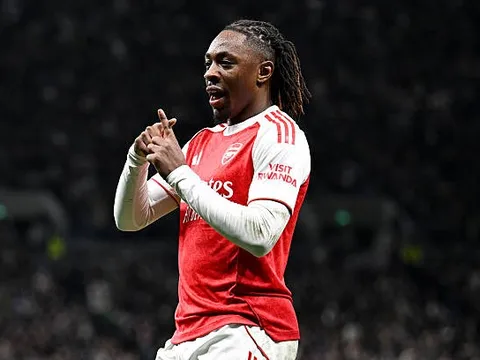 Odegaard bị chuyên gia chê kém hiệu quả hơn Eze