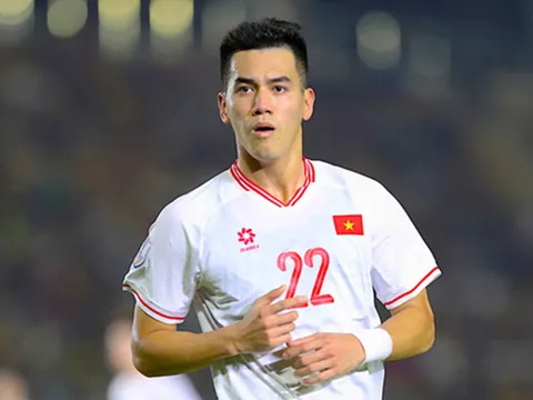 Báo Indonesia soi tử huyệt hàng công ĐTVN