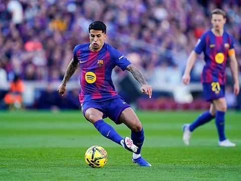 Cancelo đập tan hoài nghi bằng màn lột xác trước Levante