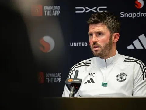 Sự chần chừ trên TTCN sẽ khiến Man Utd trả "giá đắt"