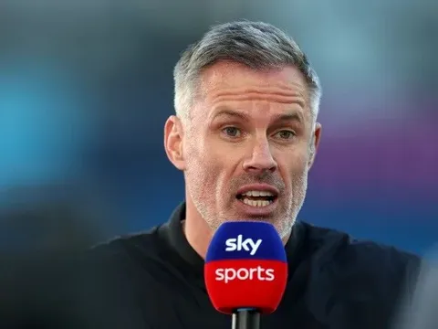 Carragher tuyên bố MU gần như "chắc suất" dự Champions League