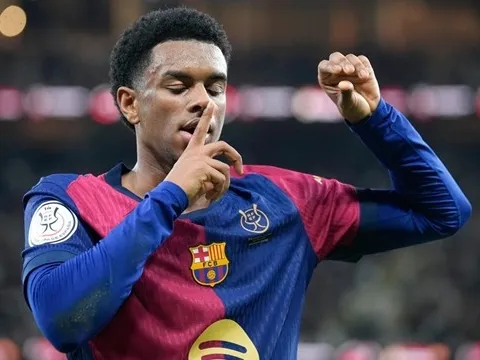 Balde là lời giải cho tử huyệt cánh trái của Man Utd