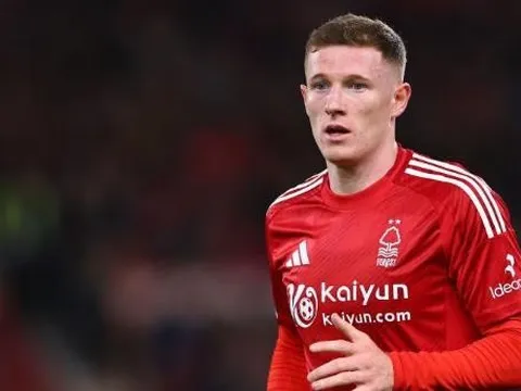 Tin đồn chuyển nhượng sáng 25/2: MU tranh mua bộ đôi Forest; Villa hét giá khủng cho Rogers