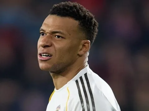 Mbappe bỏ ngỏ khả năng ra sân trận Benfica vì chấn thương
