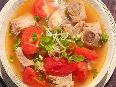 Cách nấu canh dưa chua sườn non