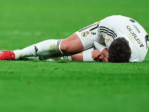 Asencio nhập viện bằng xe cứu thương sau trận thắng của Real