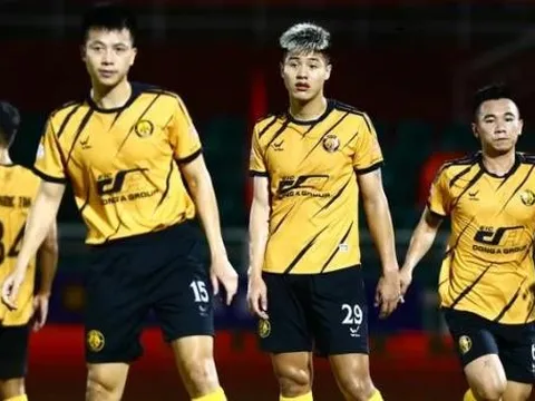 Thanh Hóa lâm nguy, cầu thủ và HLV đồng loạt "kêu cứu"