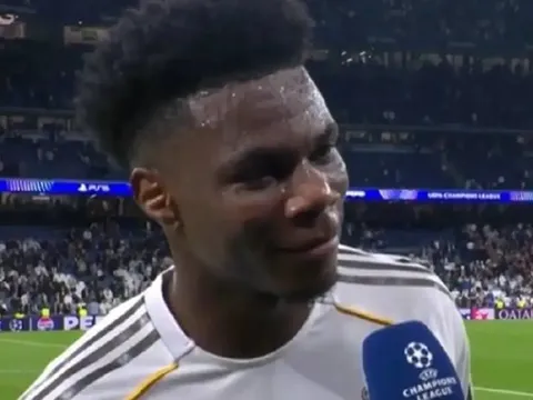 Tchouameni tri ân Arbeloa sau bàn đầu tiên ở Cúp C1