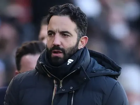 Rời MU, Amorim được liên hệ ngồi "ghế nóng" ở Brazil