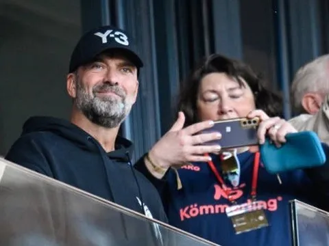 Lãnh đạo Red Bull bức xúc vì tin đồn về Klopp