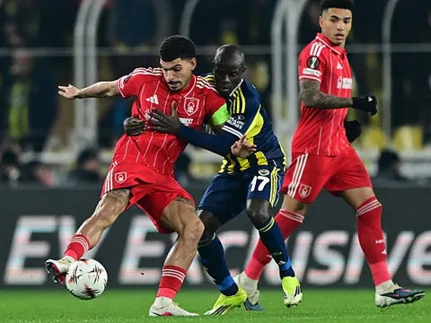 10 thống kê Forest vs Fenerbahce: Khách hết cửa ngược dòng