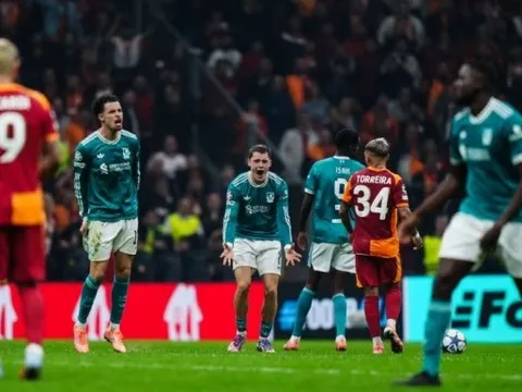 Carragher: "Tôi chắc 99% Liverpool sẽ đánh bại Galatasaray"