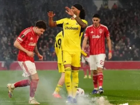 Vitor Pereira thừa nhận sai lầm suýt khiến Forest ôm hận