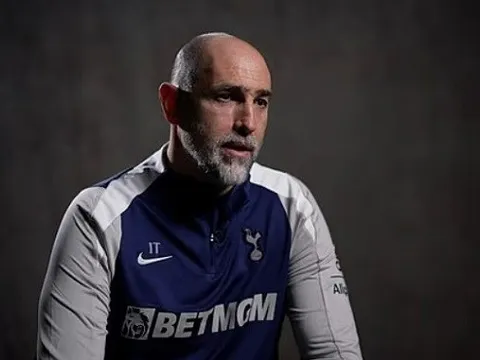 Tudor lo đội hình mỏng khi Tottenham đá "11 trận chung kết"