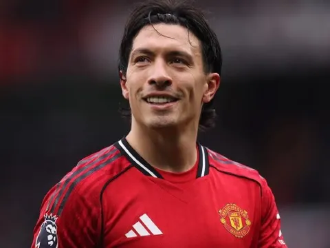 Barca muốn Martinez, MU đáp trả bằng hợp đồng mới