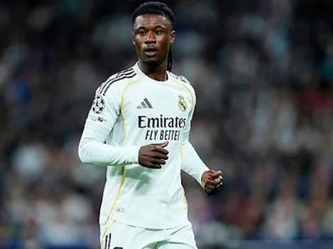 Liverpool gửi đề nghị 100 triệu euro cho Camavinga