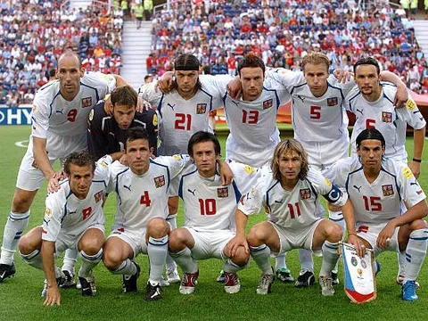 Lịch sử ĐT Cộng hòa Séc: Ký ức thời Nedved, Petr Cech