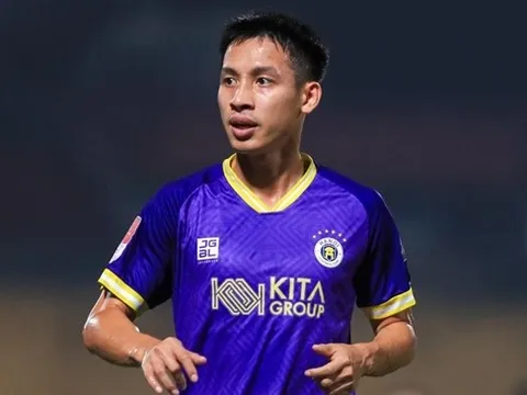 Đỗ Hùng Dũng cùng 8 cầu thủ bị treo giò vòng 14 V-League