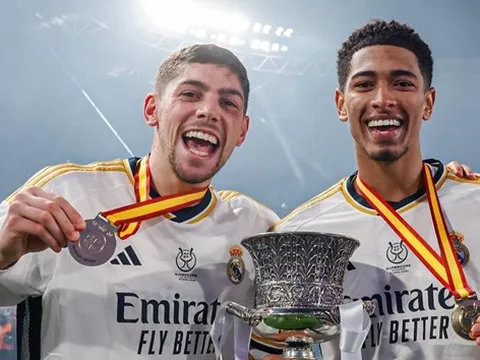 Bellingham định đoạt vụ Valverde đến MU giá 114 triệu bảng