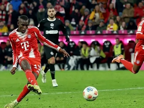 Nicolas Jackson hóa người thừa trước đại chiến Dortmund