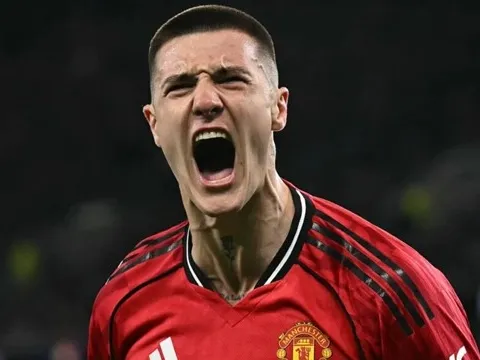 Sesko xứng đáng phá vỡ mác siêu dự bị tại MU