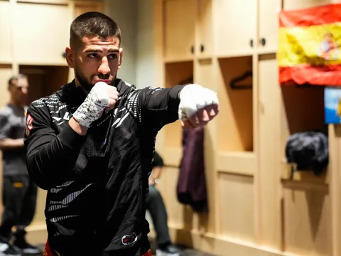 Ilia Topuria 'dạy dỗ' Jake Paul: 'Với tư cách một boxer, cậu quá tệ'