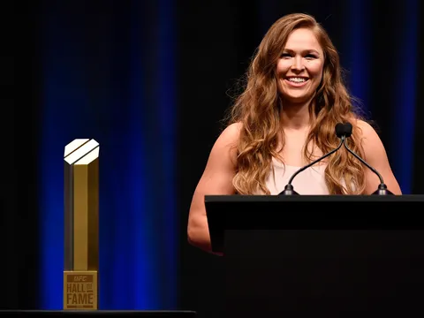 Alexander Volkanovski: Trận đấu của Ronda Rousey và Gina Carano là 'cú hích' cần thiết cho MMA