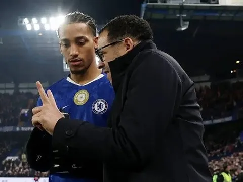 Rosenior biến Joao Pedro thành máy săn bàn