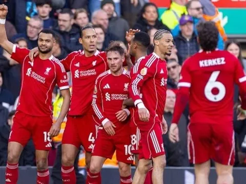 Gakpo thừa nhận Liverpool lột xác nhờ bóng cố định