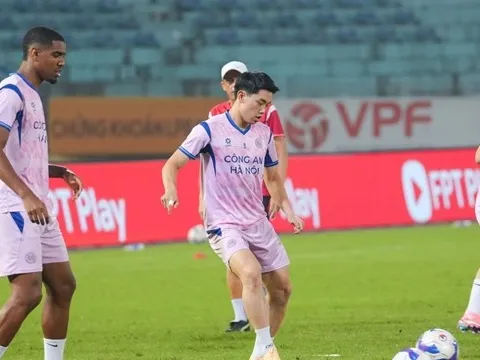 Điểm tin bóng đá Việt Nam 1/3: Đình Bắc tịt ngòi 13 trận; HLV Kim Sang-sik gặp khó