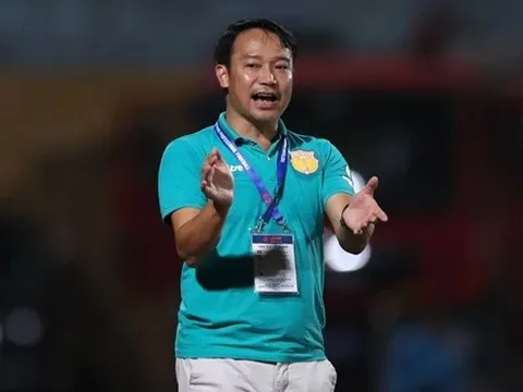 Nam Định mắc kẹt trong vòng lặp thay tướng luẩn quẩn