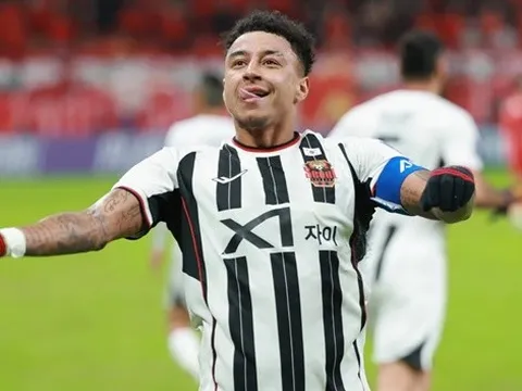 Here we go! Lingard gia nhập Corinthians