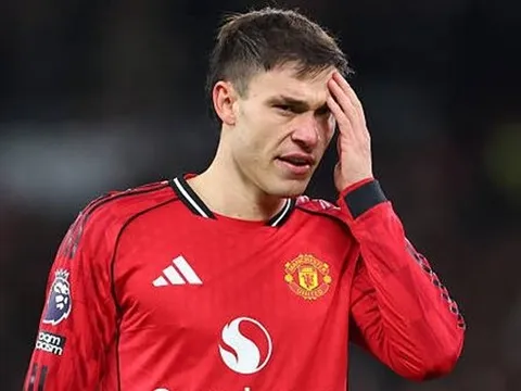 Carrick hé lộ lý do Ugarte ít được thi đấu tại MU