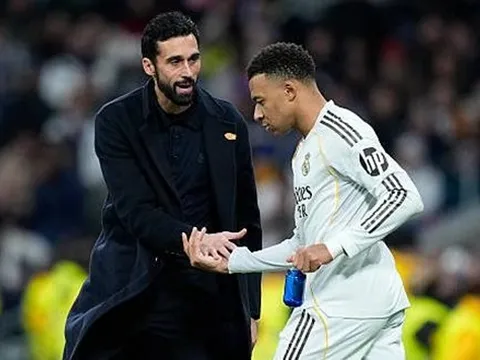 Real Madrid bỏ ngỏ khả năng Mbappe dự trận gặp Man City