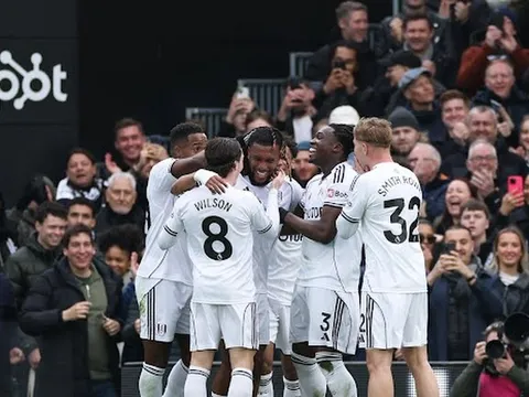 Richarlison nổ súng, Tottenham vẫn gục ngã trước Fulham