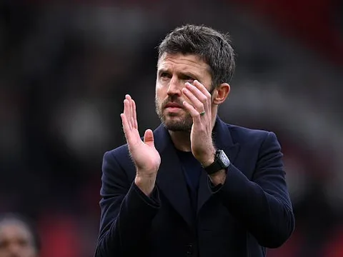 Carrick nêu lý do MU đá tệ trong hiệp một