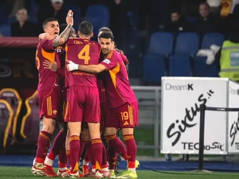 Rượt đuổi 6 bàn, Juventus giật lại 1 điểm từ tay Roma