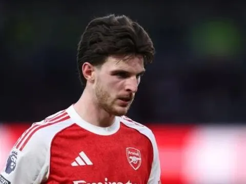 Arteta lo lắng khi Declan Rice tự xin thay ra ở trận thắng Chelsea