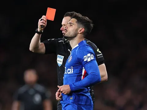 Chelsea thua trận, Neto bị mắng là kẻ ngu ngốc