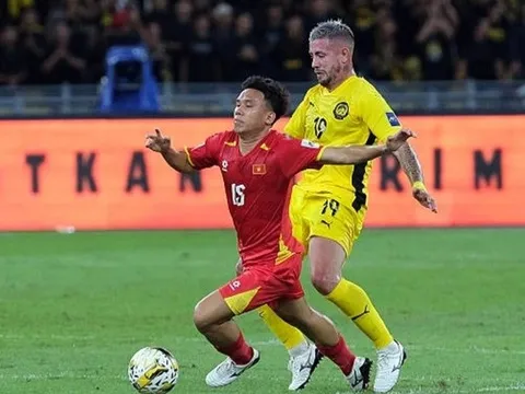 Báo Malaysia nhận định áp lực bủa vây tuyển Việt Nam