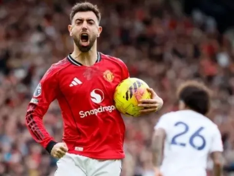 Lineker ca ngợi bộ não thiên tài của Bruno Fernandes