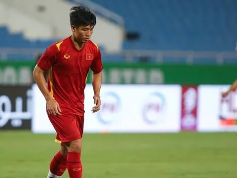 Tuyển Việt Nam mất trụ cột hàng thủ trước trận gặp Malaysia