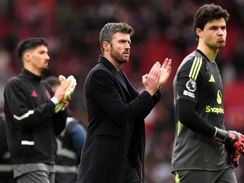 Michael Carrick và cú bẻ lái ngoạn mục đưa MU trở lại Cúp C1
