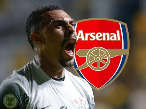 Corinthians từ chối đề nghị mua Matheuzinho của Arsenal