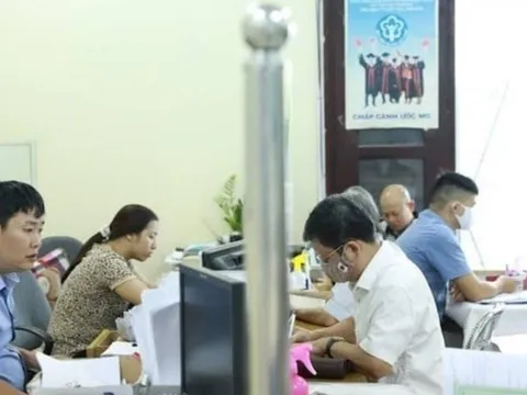 Bắt đầu điều chỉnh lương hưu: Kết hợp tăng lương cơ sở ra sao?