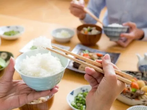 Các chuyên gia khuyên, tuân thủ 3 điều này trước khi ngủ và sau khi thức dậy, để khỏe mạnh và tăng tuổi thọ