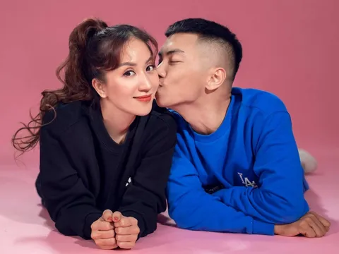 Phan Hiển công khai nịnh Khánh Thi