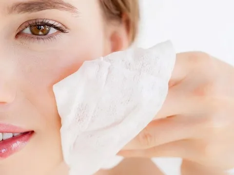 Sự thật về làm sạch kép trong chu trình chăm sóc da