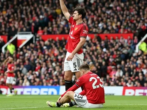 Canh bạc nhân sự của Carrick trước cạm bẫy St James’ Park